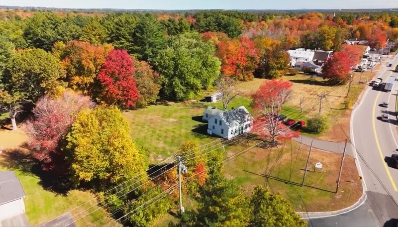 23 Uxbridge Rd, Mendon, Massachusetts, United States. - Photo 3