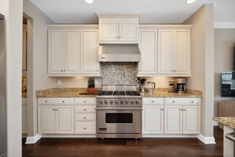 125 Halsted Dr, Hingham, MA 02043, Hingham, Massachusetts, United States. - Photo 29