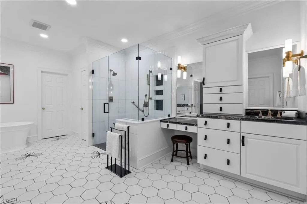 Gallery photo 10