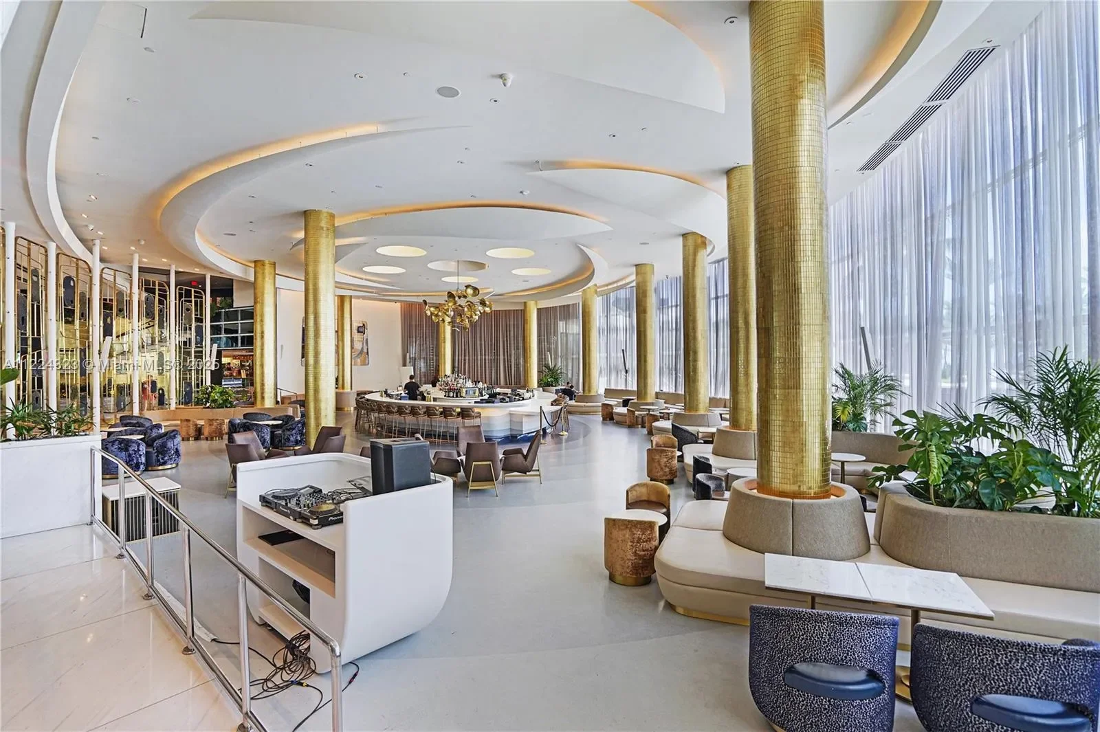 4401 COLLINS AV 2906/2908, Miami Beach, Florida, United States. - Photo 60