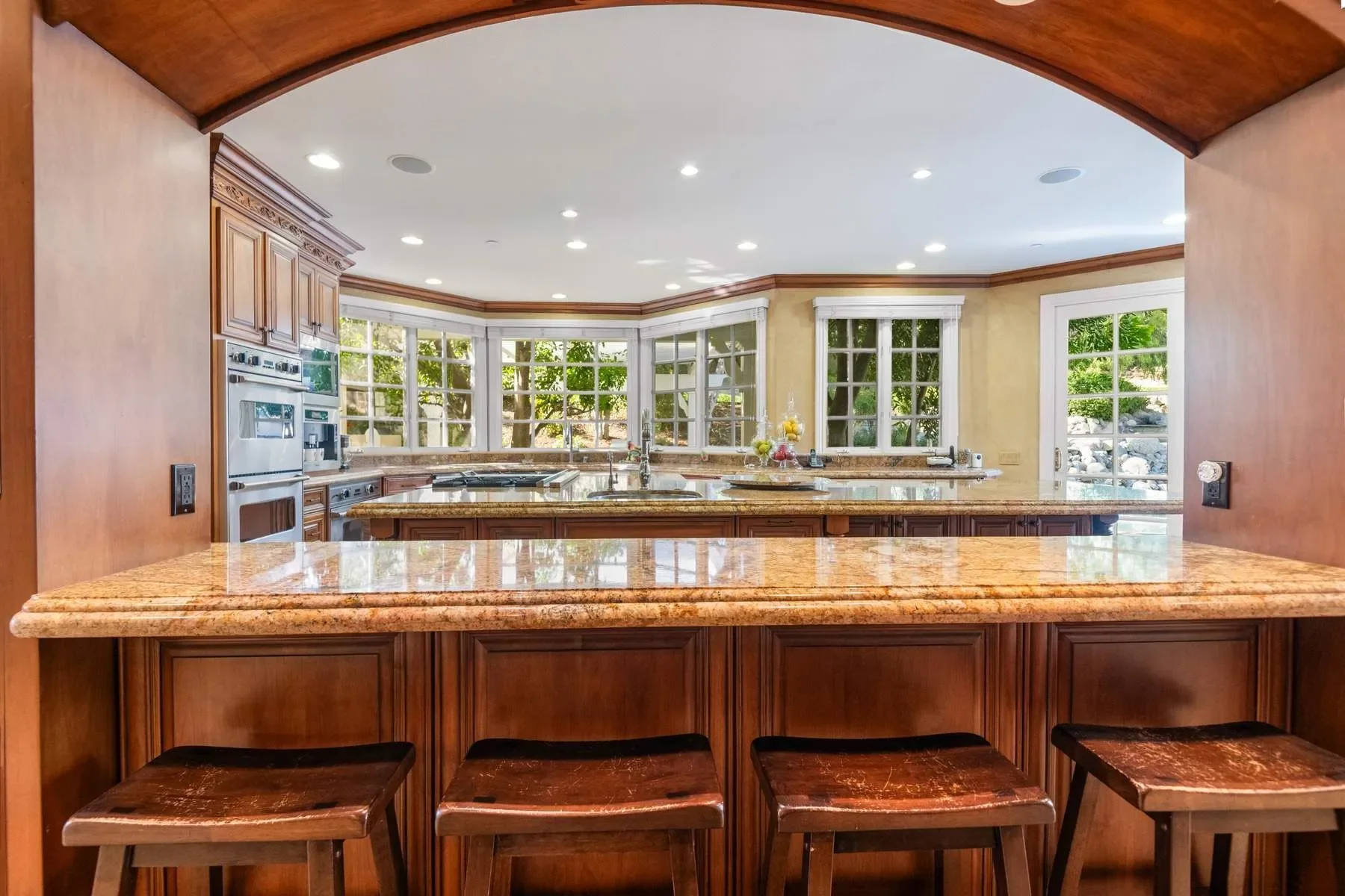907 Vista Ridge Lane, Westlake Village, CA 91362, Thousand Oaks, California, United States. - Photo 41
