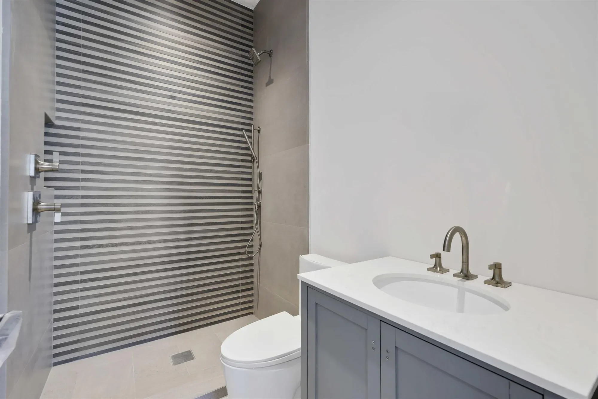 810 NE 70th Street, Boca Raton, Florida, United States. - Photo 17