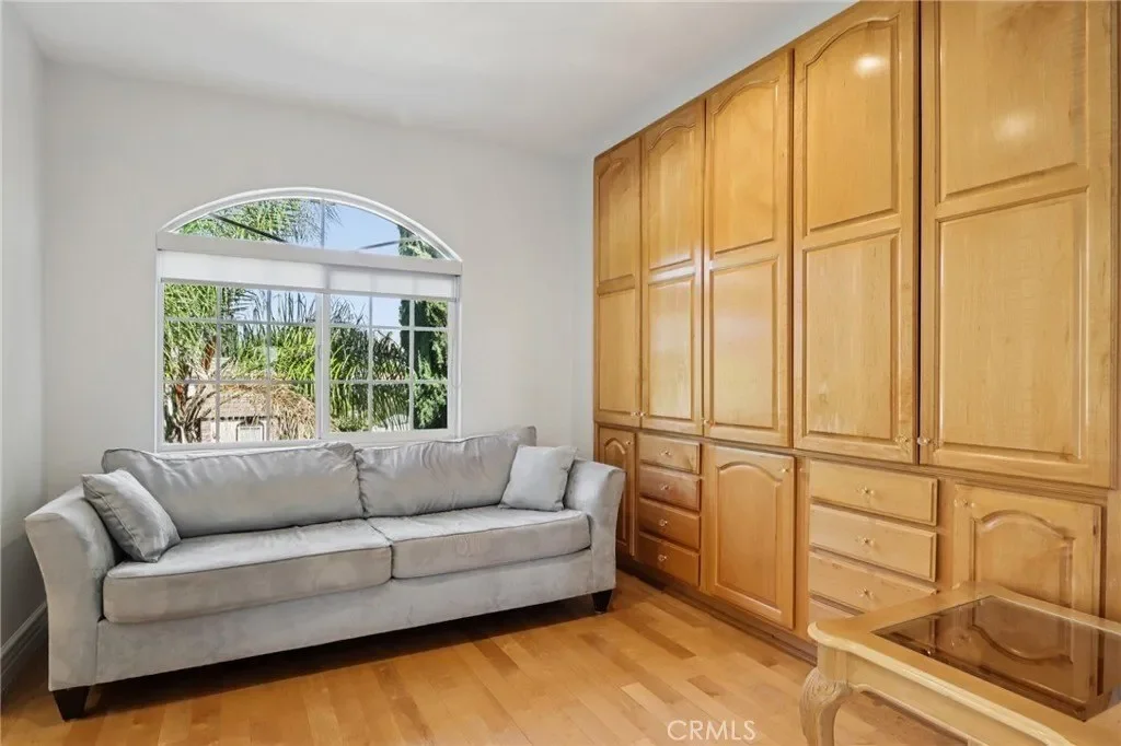 12426 Henzie Place, Granada Hills, CA, 91344, USA, Los Angeles, California, United States. - Photo 18