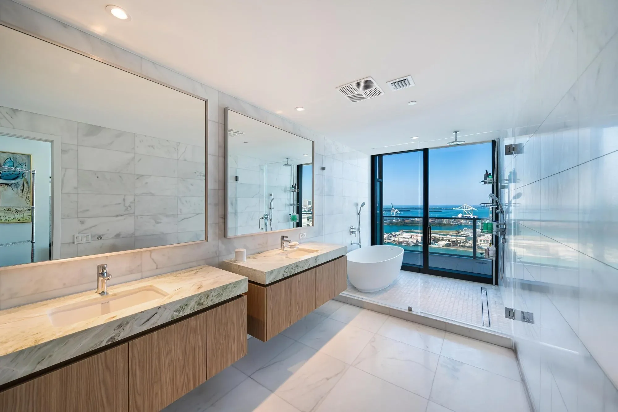 Miami Beach, Florida, United States. - Photo 8
