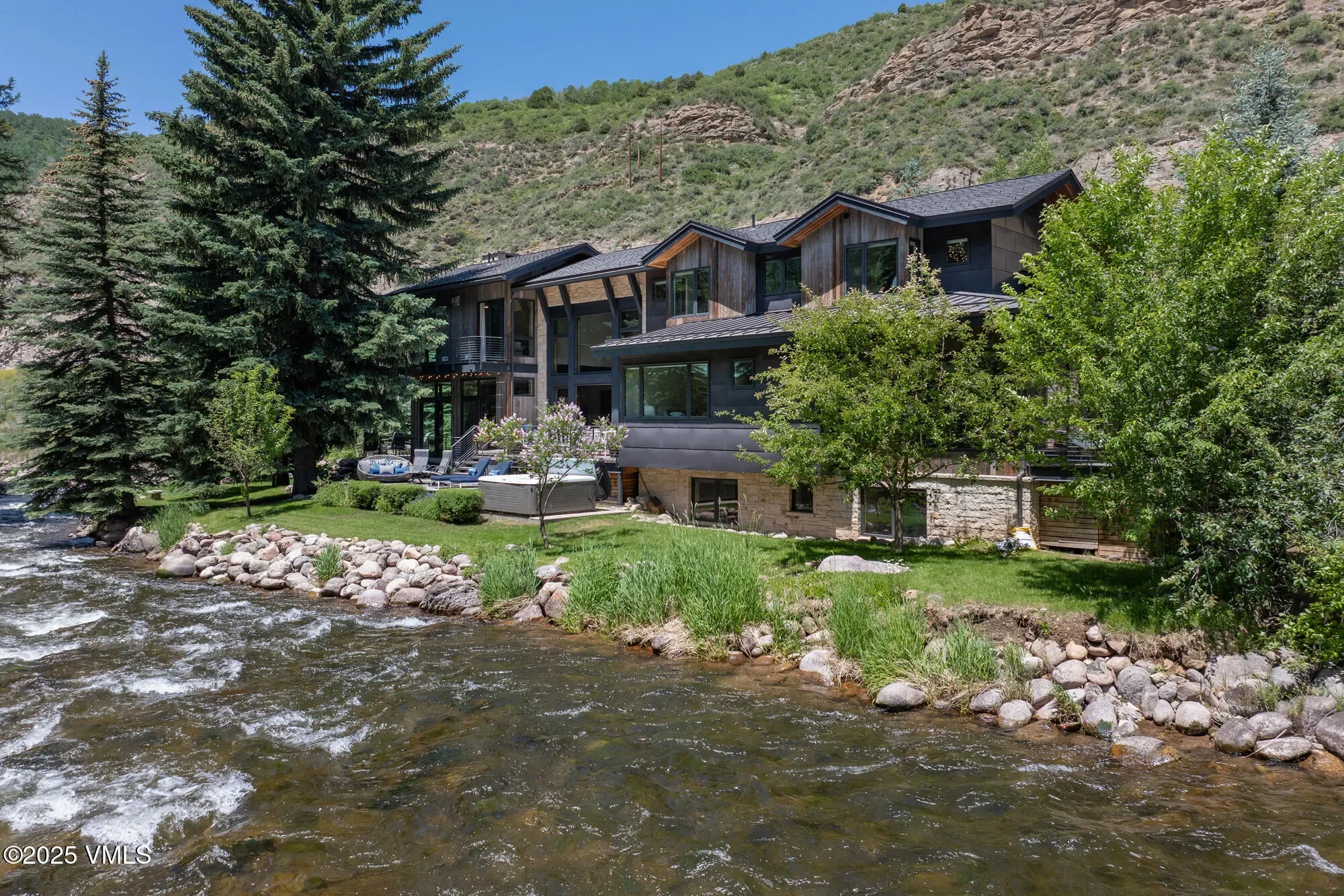 2764 S Frontage Road, Vail, Colorado, United States. - Photo 48