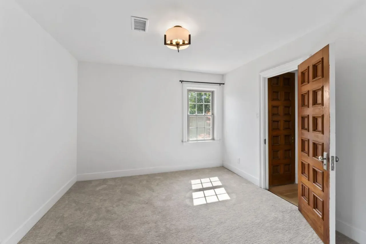 2423 Chicago Boulevard, Detroit, MI 48206, Detroit, Michigan, United States. - Photo 38