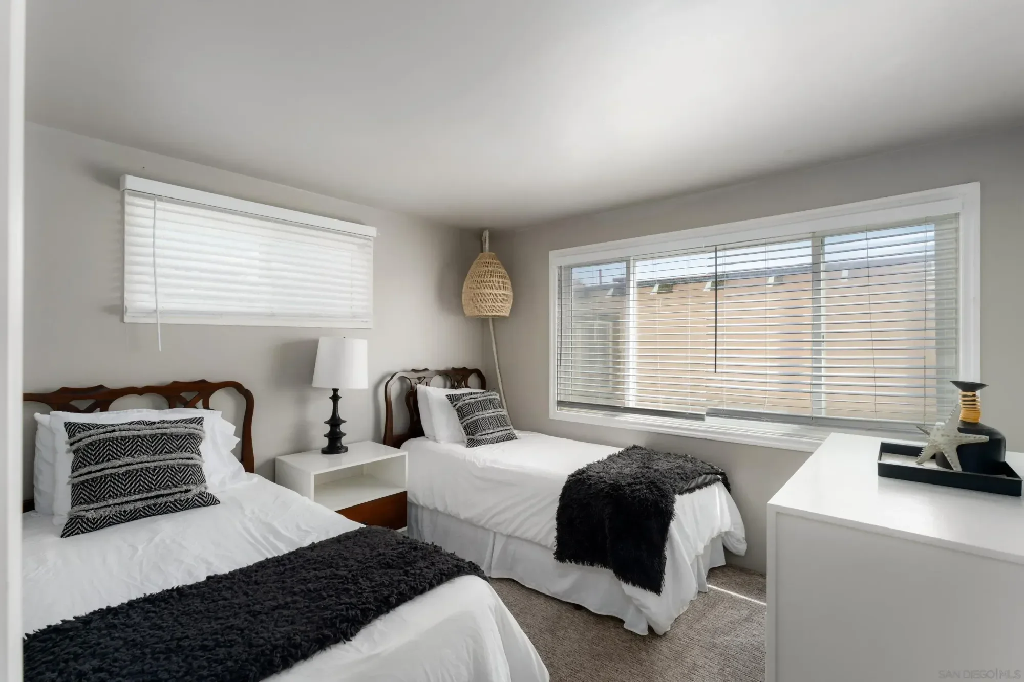 1834-1836 Ocean Front, Del Mar, California, United States. - Photo 14