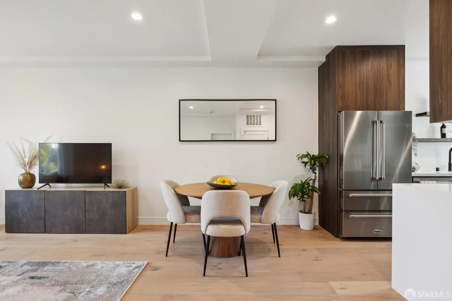 1234 Francisco Street 6, San Francisco, California, United States. - Photo 12