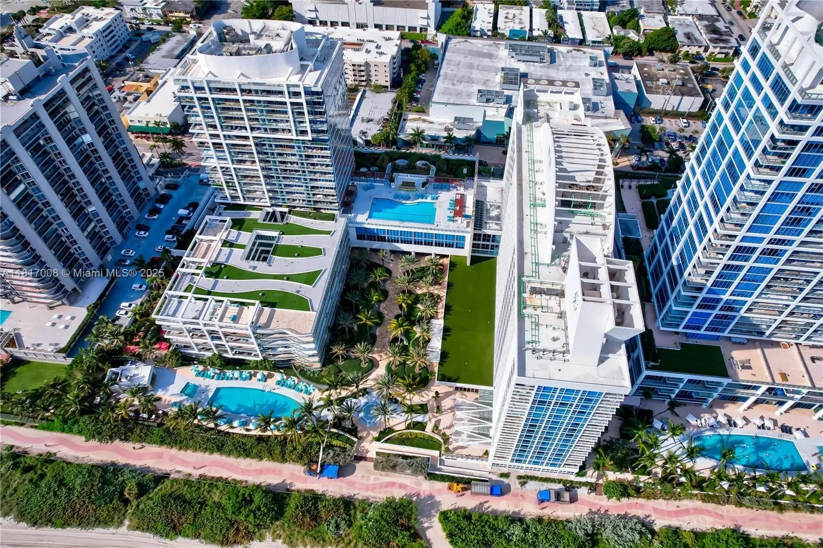 6799 Collins Ave 405, Miami Beach, Florida, United States. - Photo 21