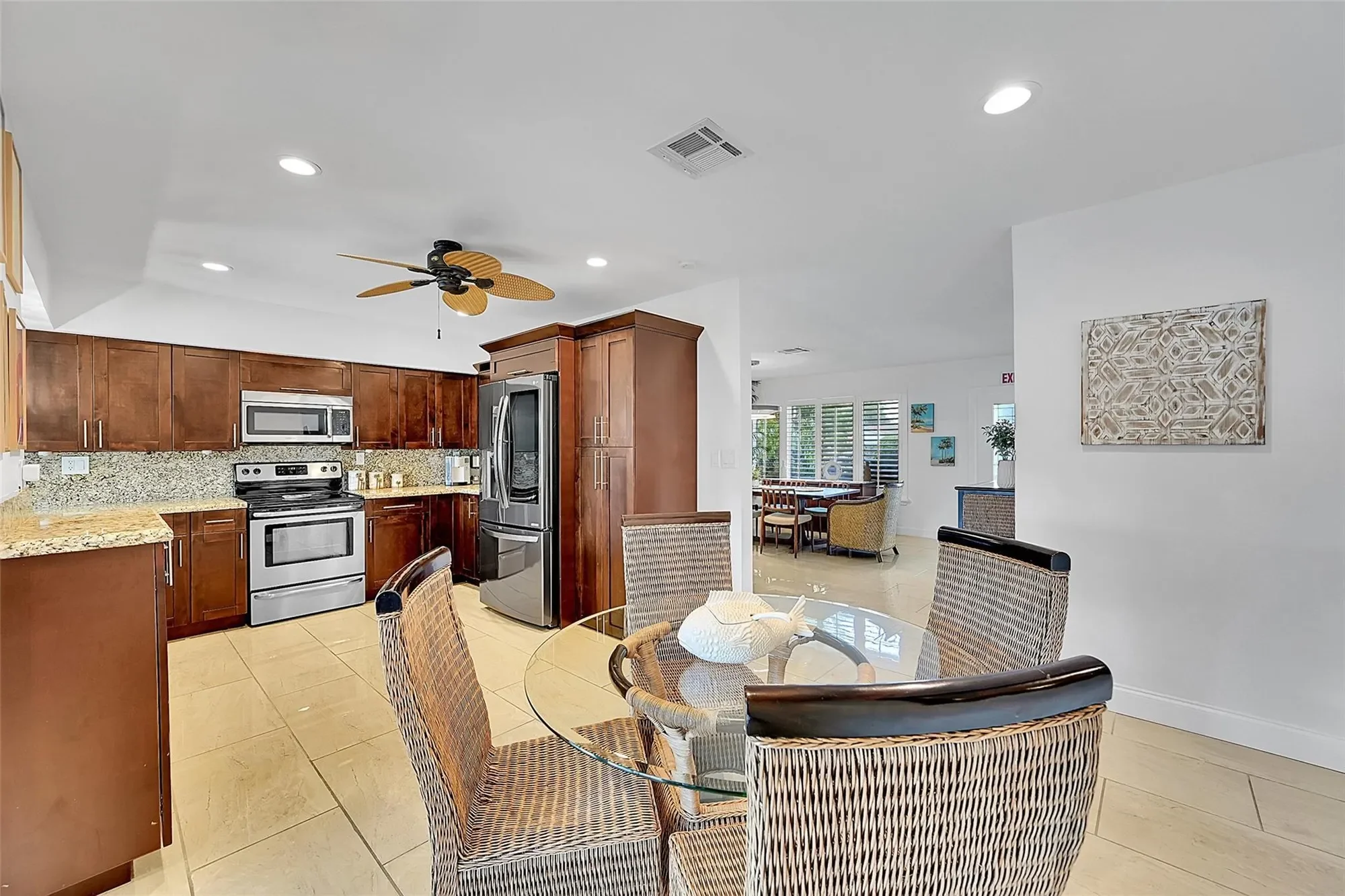 1080 SE 9th Ave, Pompano Beach, Florida, United States. - Photo 6