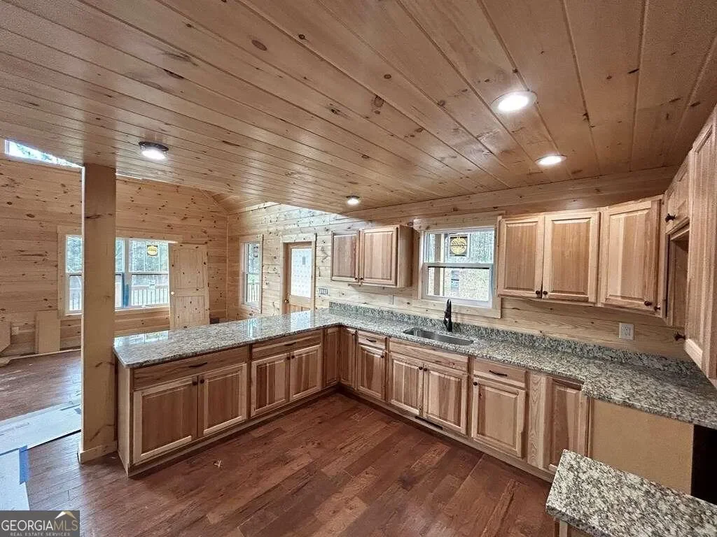 Gallery photo 5