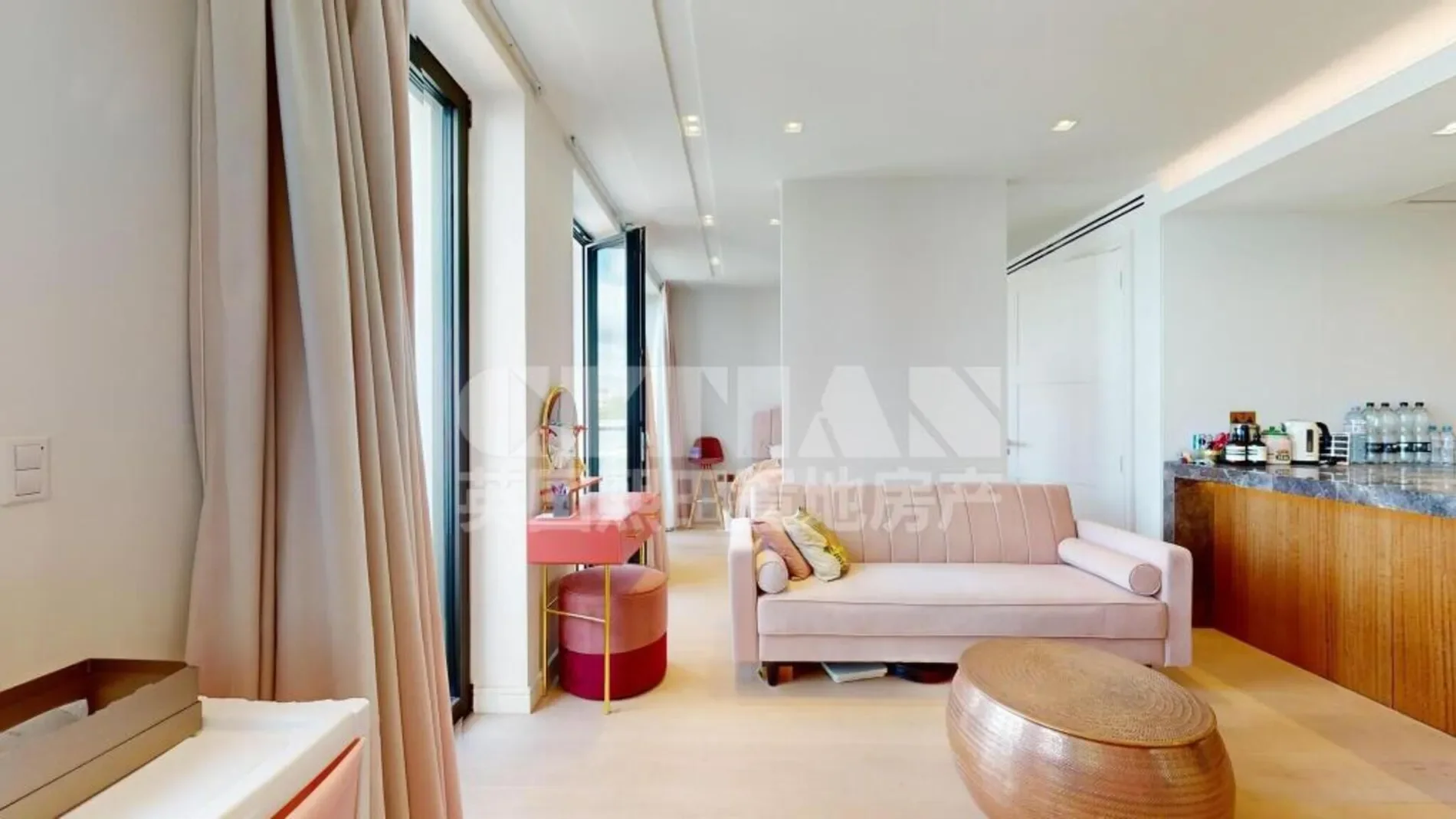Gallery photo 5