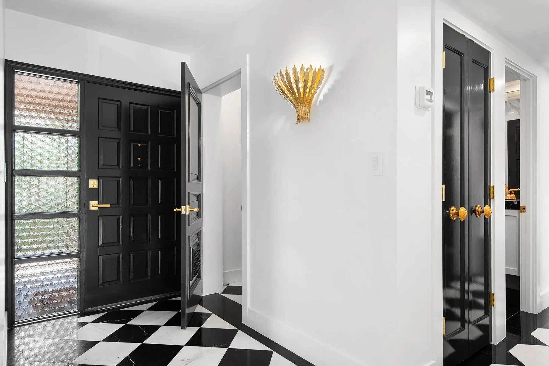 100 S Interlachen Avenue , 404, Winter Park, FL 32789, Winter Park, Florida, United States. - Photo 1