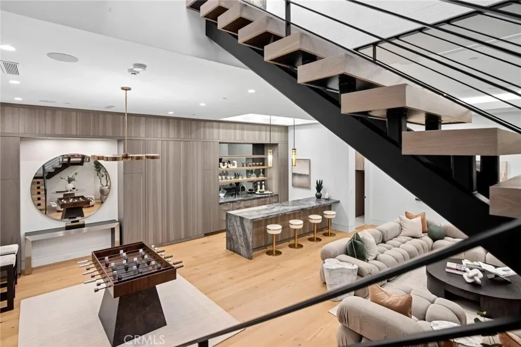 304 Poppy Ave, Newport Beach, California, United States. - Photo 17