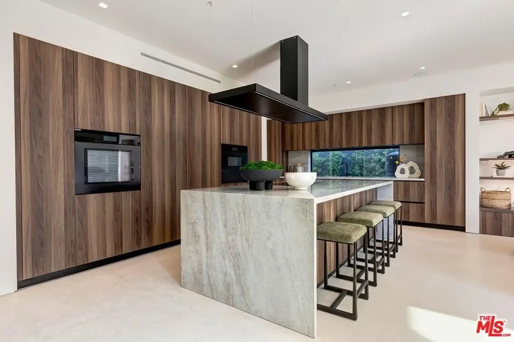 2831 Malcolm Avenue, Los Angeles, California, United States. - Photo 38