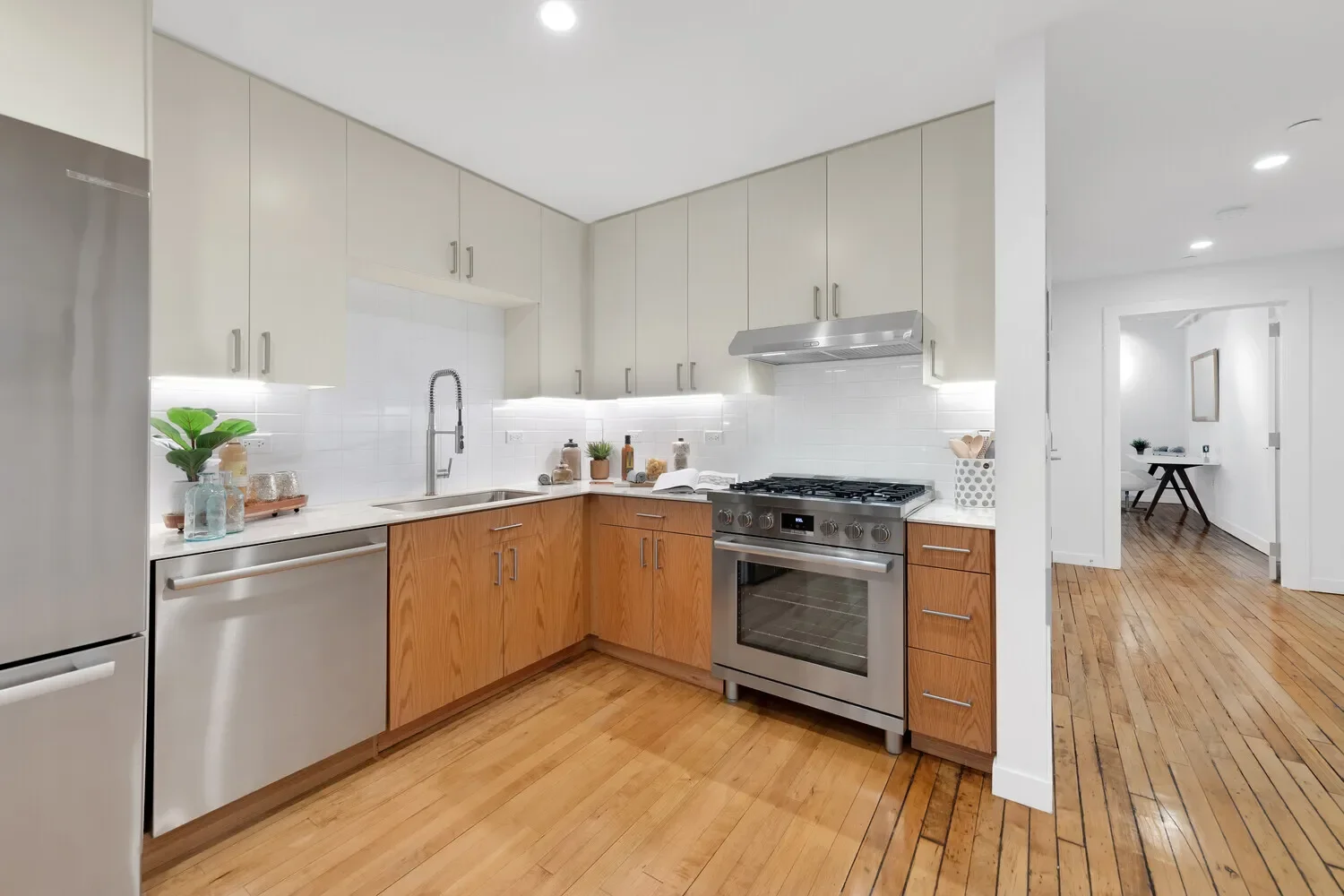 554 BROOME ST, New York, New York, United States. - Photo 3
