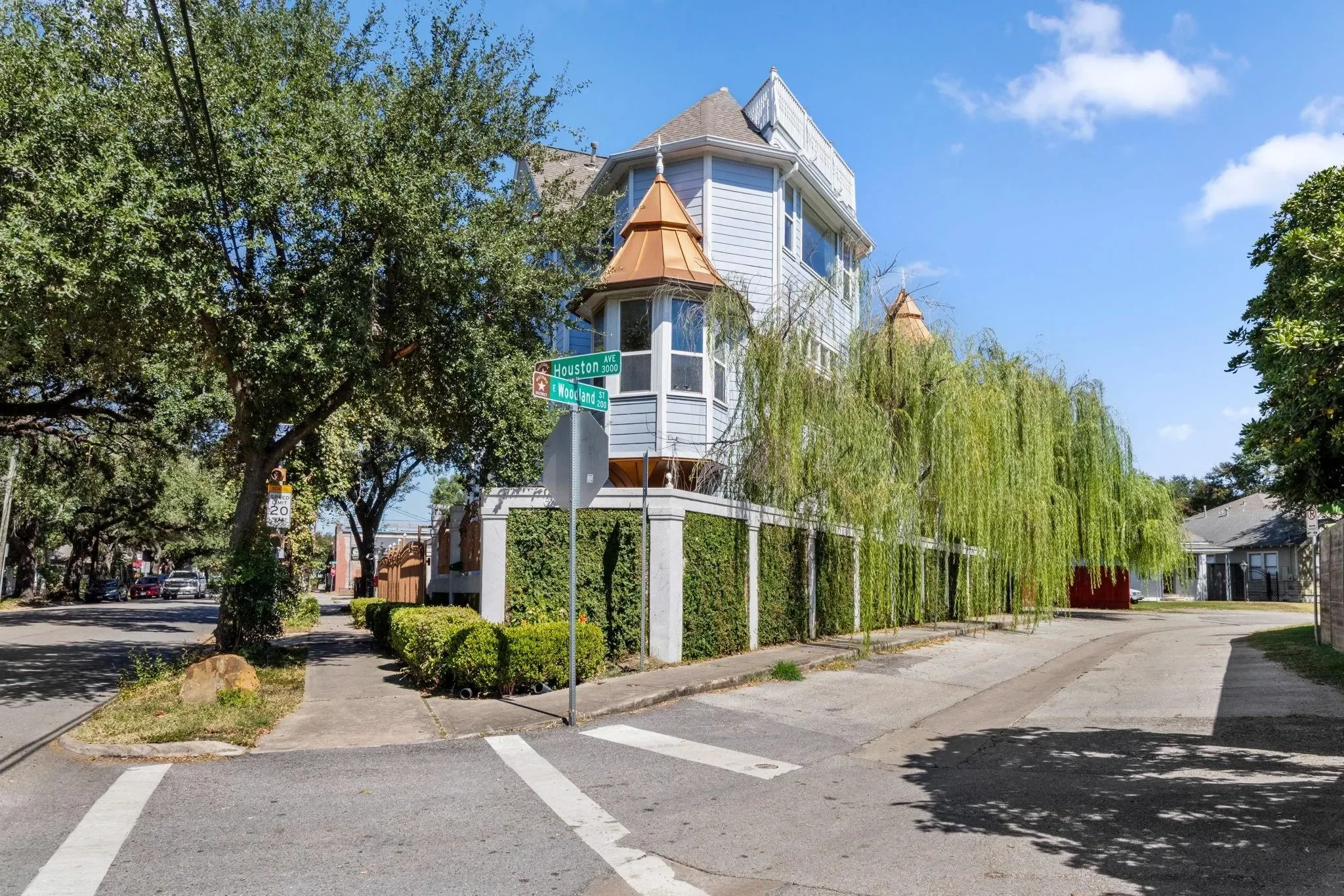 3012 Houston Avenue Avenue, Houston, Texas, United States. - Photo 45