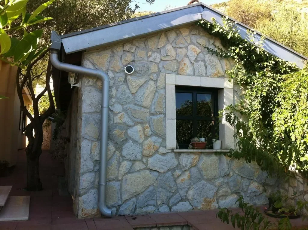 Exterior photo 11