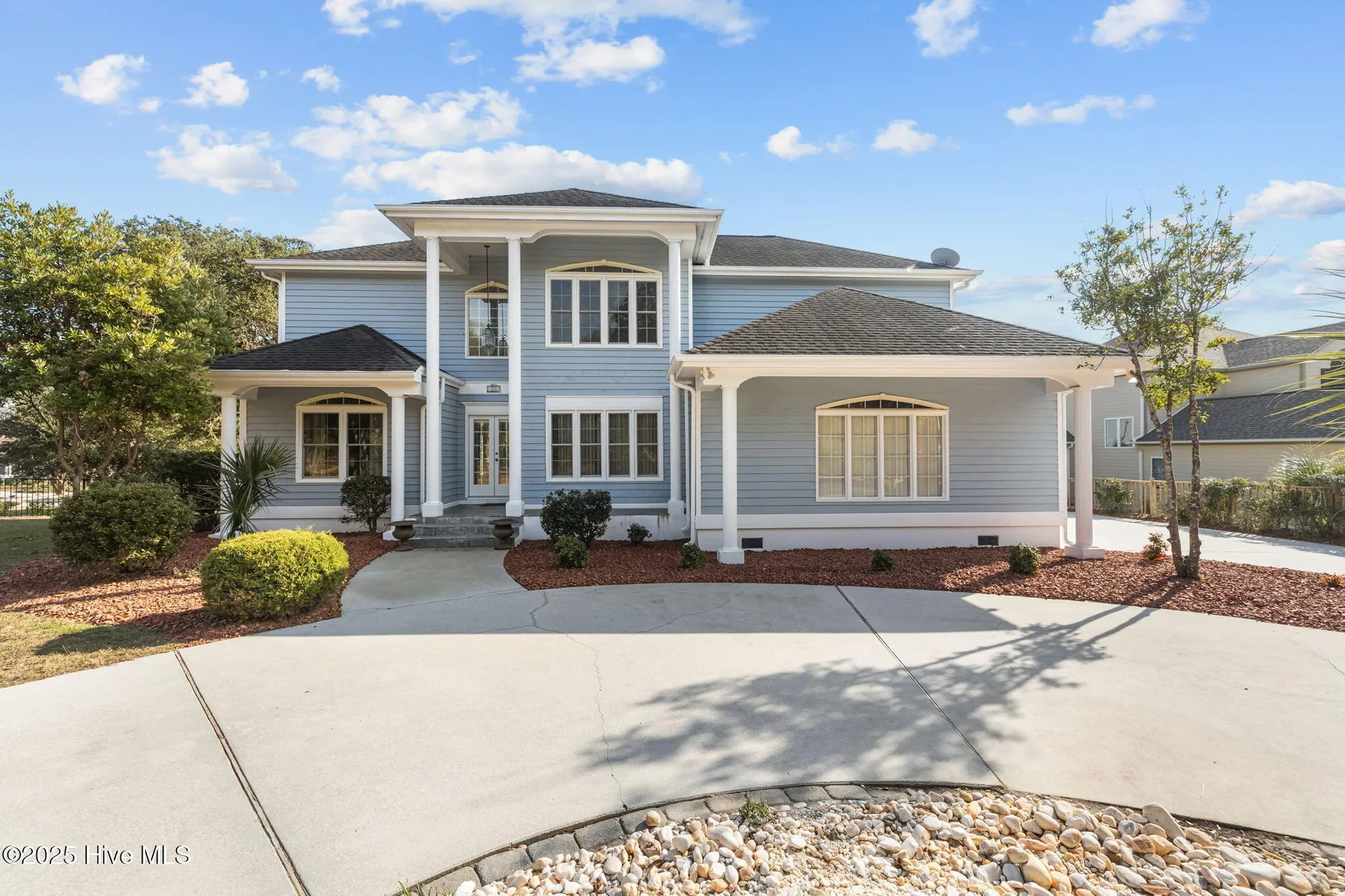 203 Red Snapper Drive, Emerald Isle, North Carolina, United States. - Hero Image