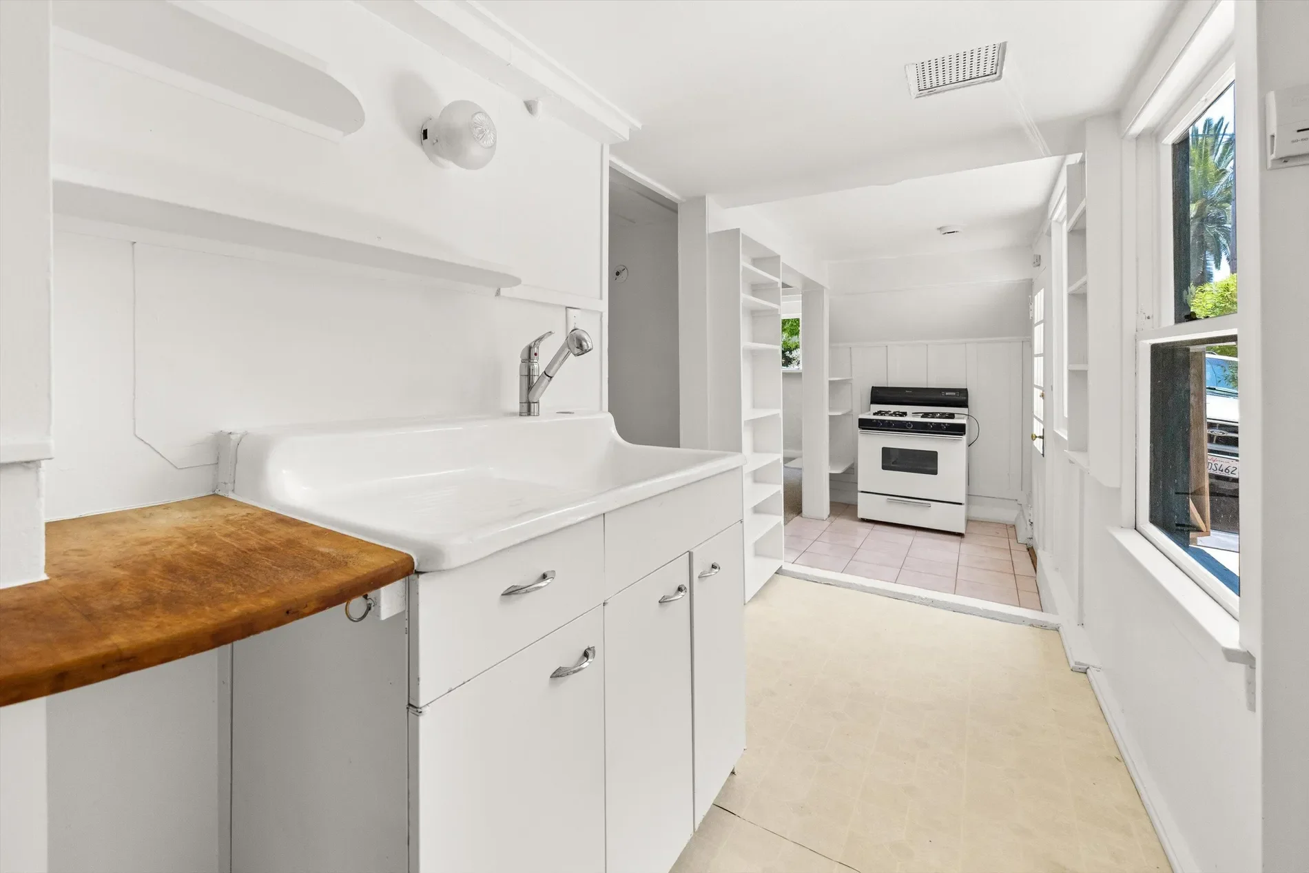 513 E Pedregosa Street, Santa Barbara, California, United States. - Photo 21