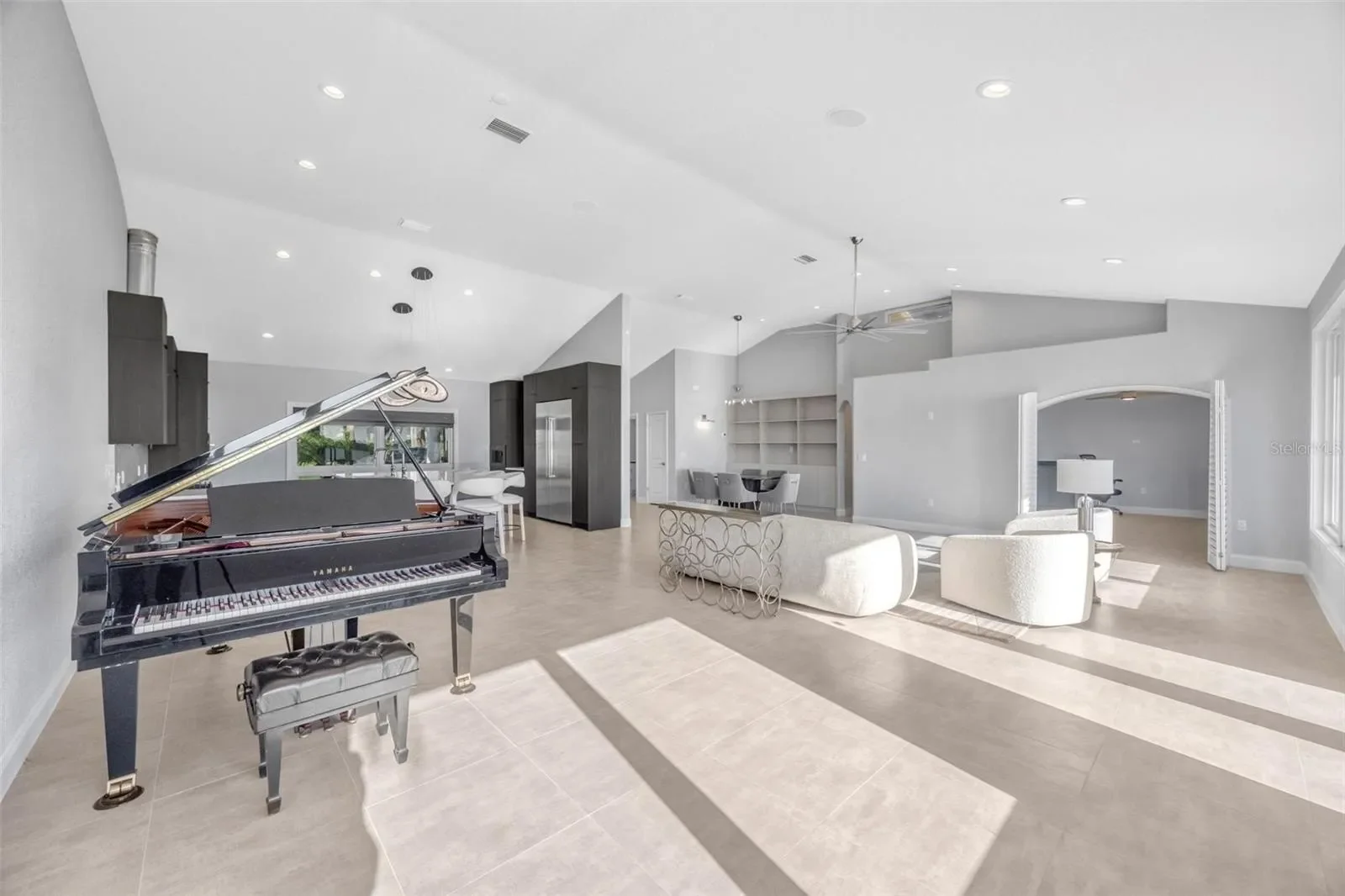 8400 35TH AVENUE N, ST PETERSBURG, FL, 33710, USA, St. Petersburg, Florida, United States. - Photo 25