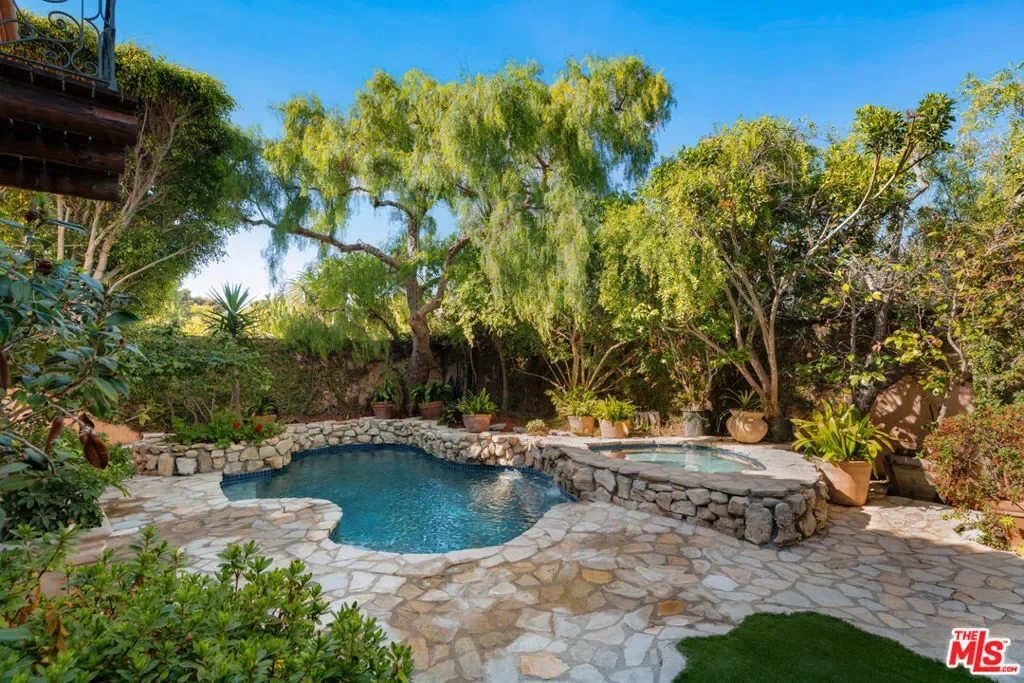 23351 Malibu Colony Road 108a, Malibu, California, United States. - Photo 6