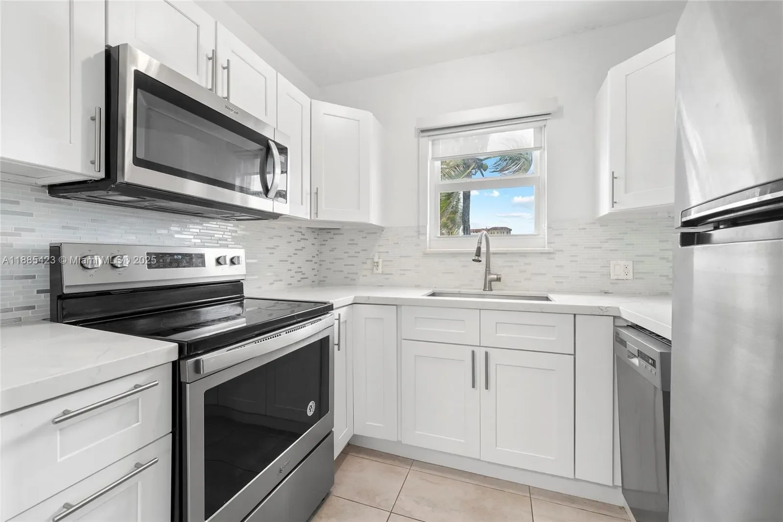 2910 N Surf Rd, Hollywood, Florida, United States. - Photo 27