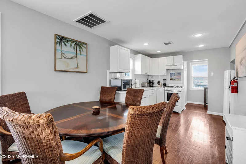 9 Danby Place, Point Pleasant Beach, NJ 08742, Point Pleasant Beach, New Jersey, United States. - Photo 46
