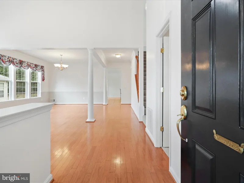 17251 Four Seasons Drive, Dumfries, VA 22025, Dumfries, Virginia, United States. - Photo 5