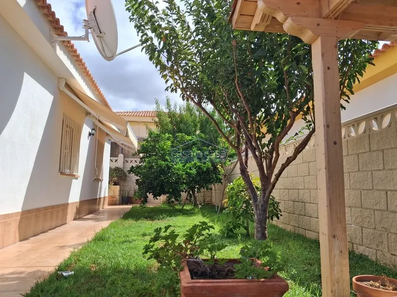 Investment Property in Callao Salvaje – Bungalow with Garden & Ocean Views