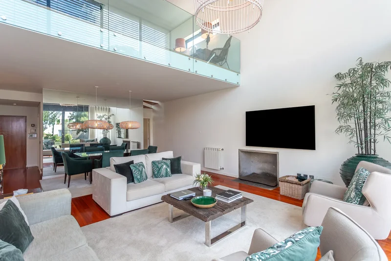 Moradia de luxo T5+2 em Condomínio Privado
