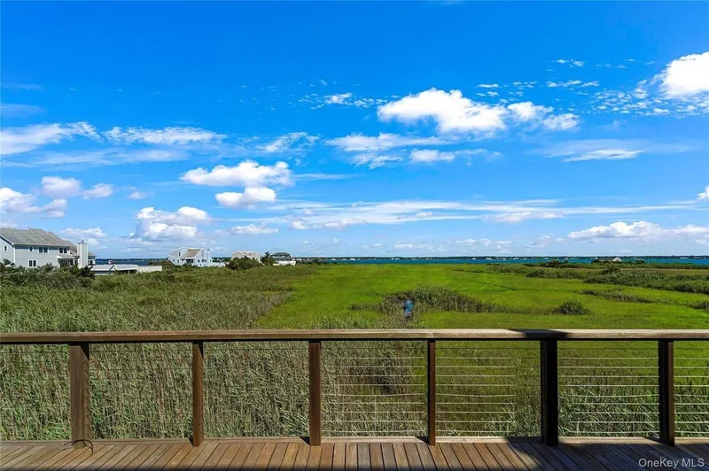 548 Dune Road, Westhampton Beach, New York, United States. - Photo 17
