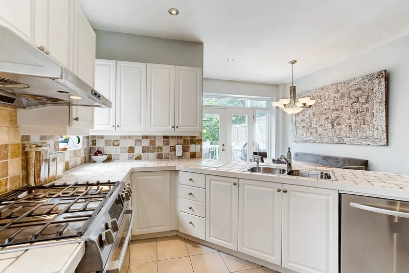 418 Av. Grosvenor, Westmount, Quebec, Canada. - Photo 16