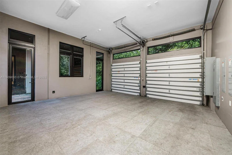 8961 SW 62nd Ct, Coral Gables, Florida, United States. - Photo 17