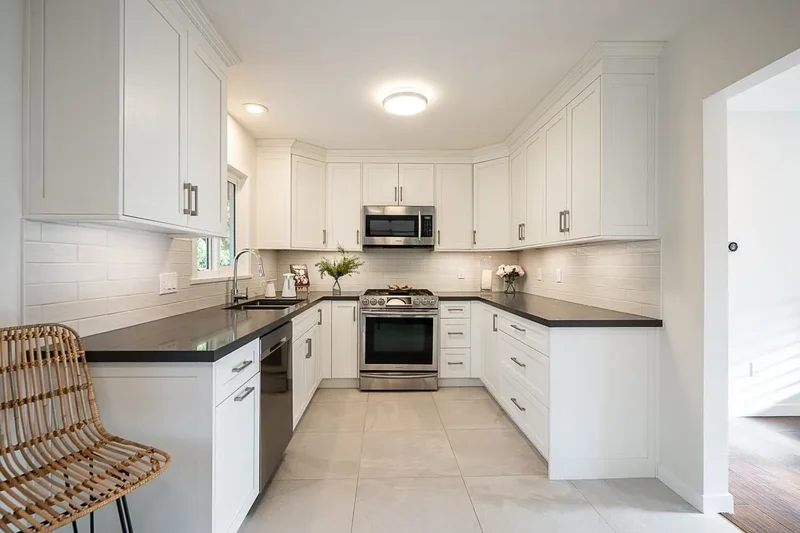 2519 East Road, Anmore, BC, V3H5G9, CANADA, Anmore, British Columbia, Canada. - Photo 4