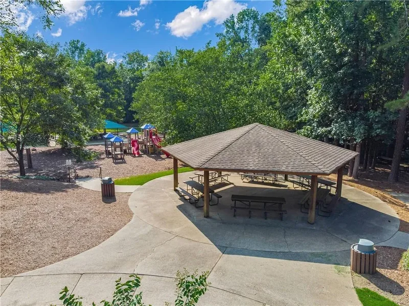 1125 Lake Shore Overlook, Alpharetta, GA 30005, Alpharetta, Georgia, United States. - Photo 17