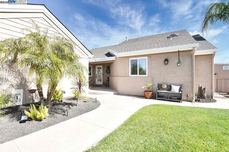1864 Dune Point Way, Discovery Bay, California, United States. - Photo 45