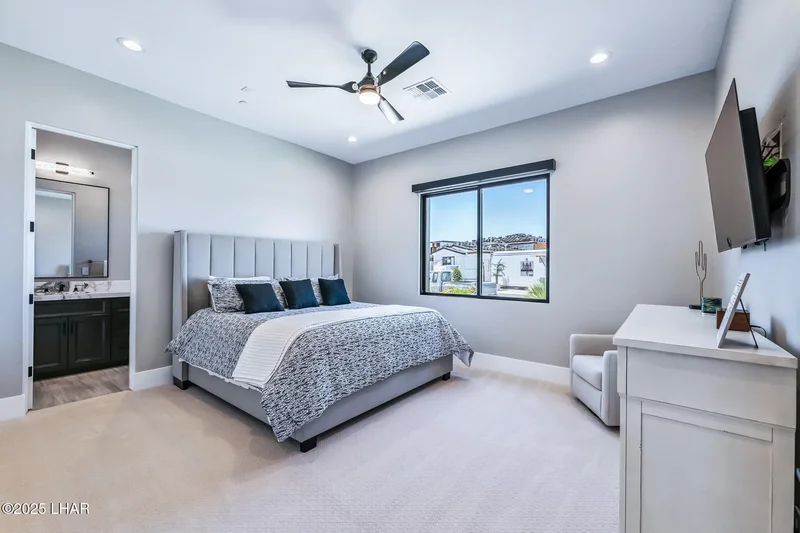 816 Isola Bella Loop, Lake Havasu City, AZ 86403, Lake Havasu City, Arizona, United States. - Photo 32
