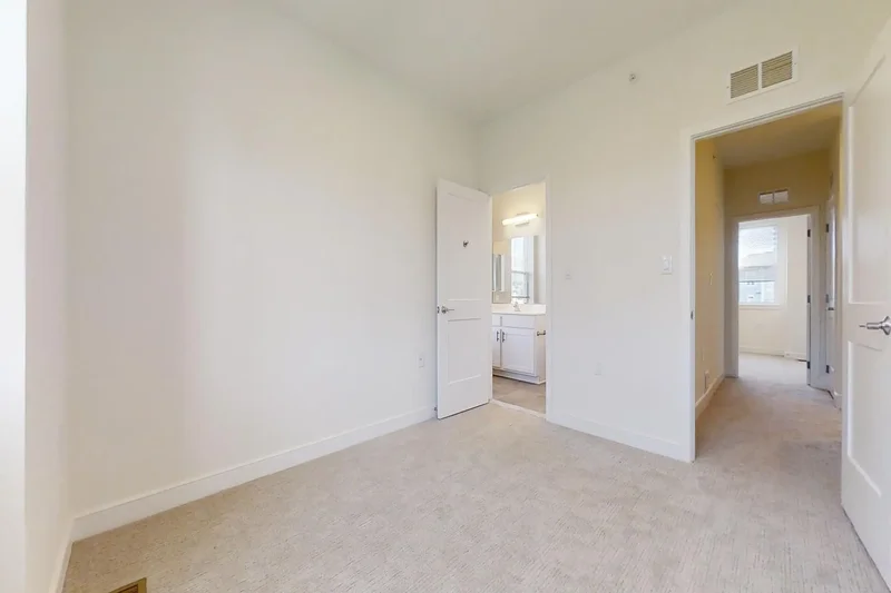 46 47th SE , Washington, DC 20019, Washington, District of Columbia, United States. - Photo 25