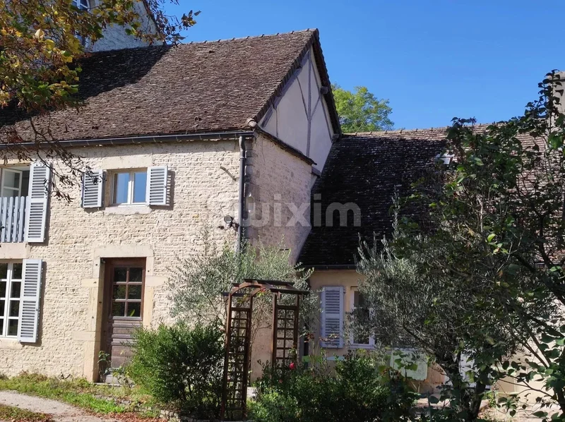 Beaune, Bourgogne-Franche-Comté, France. - Photo 6
