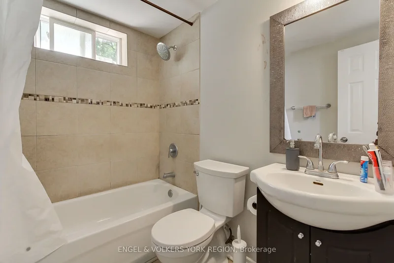 256 Penn Avenue, Newmarket, Ontario, Canada. - Photo 30