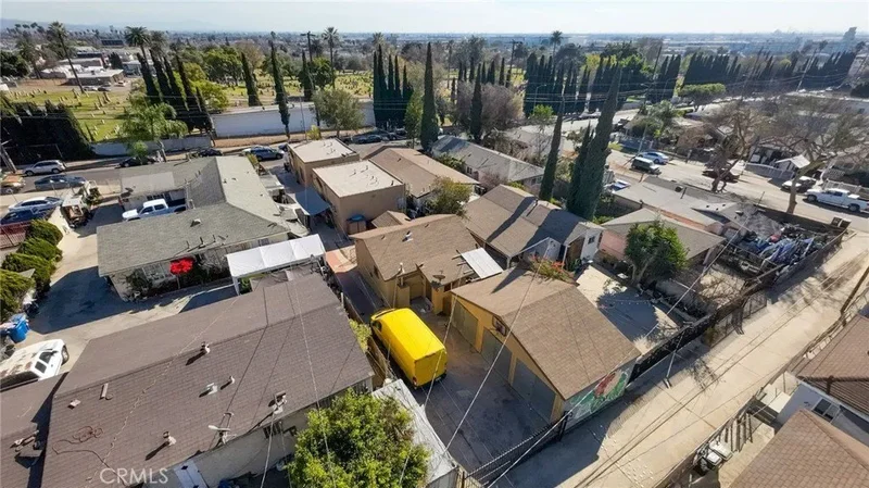 921 Esperanza Street, Los Angeles, CA 90023, Los Angeles, California, United States. - Photo 22