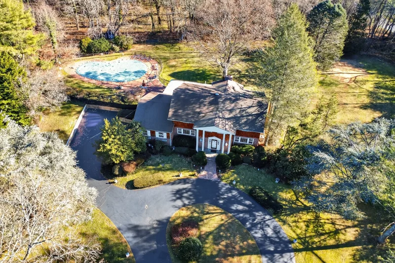 300 Circle Road , Muttontown, NY 11791, Muttontown, New York, United States. - Photo 26