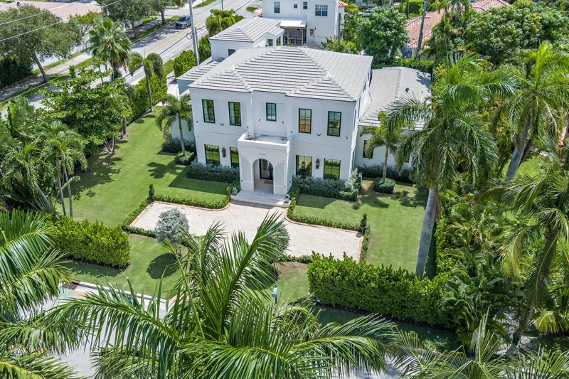 302 E Lakewood Road, West Palm Beach, Florida, United States. - Photo 49