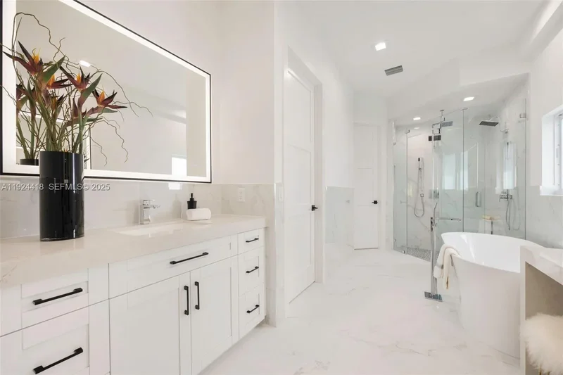 6845 SW 52nd St, Miami, Florida, United States. - Photo 18
