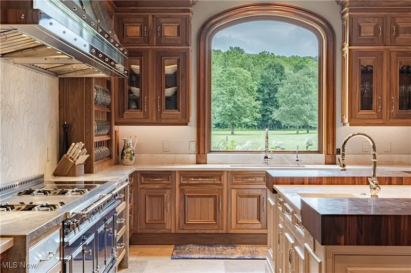 2875 Chagrin River Road, Hunting Valley, OH 44022, Novelty, Ohio, United States. - Photo 18