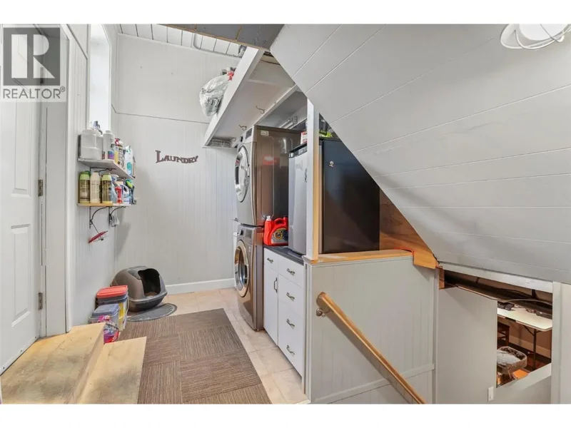 1060 Pleasant Street, Kamloops, British Columbia, Canada. - Photo 22