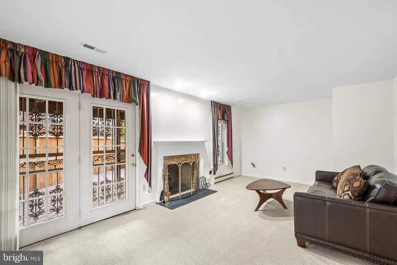 8019 Tanworth Court, Springfield, VA 22152, West Springfield, Virginia, United States. - Photo 31