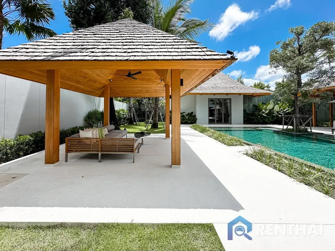 Exterior photo 4