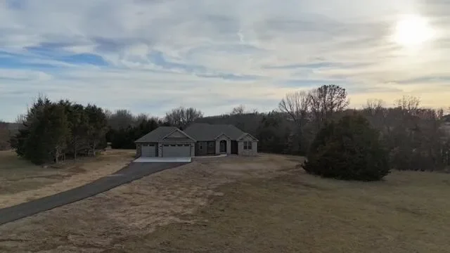 235 Sandy Forest Lane, Clever, MO 65631, Clever, Missouri, United States. - Photo 21